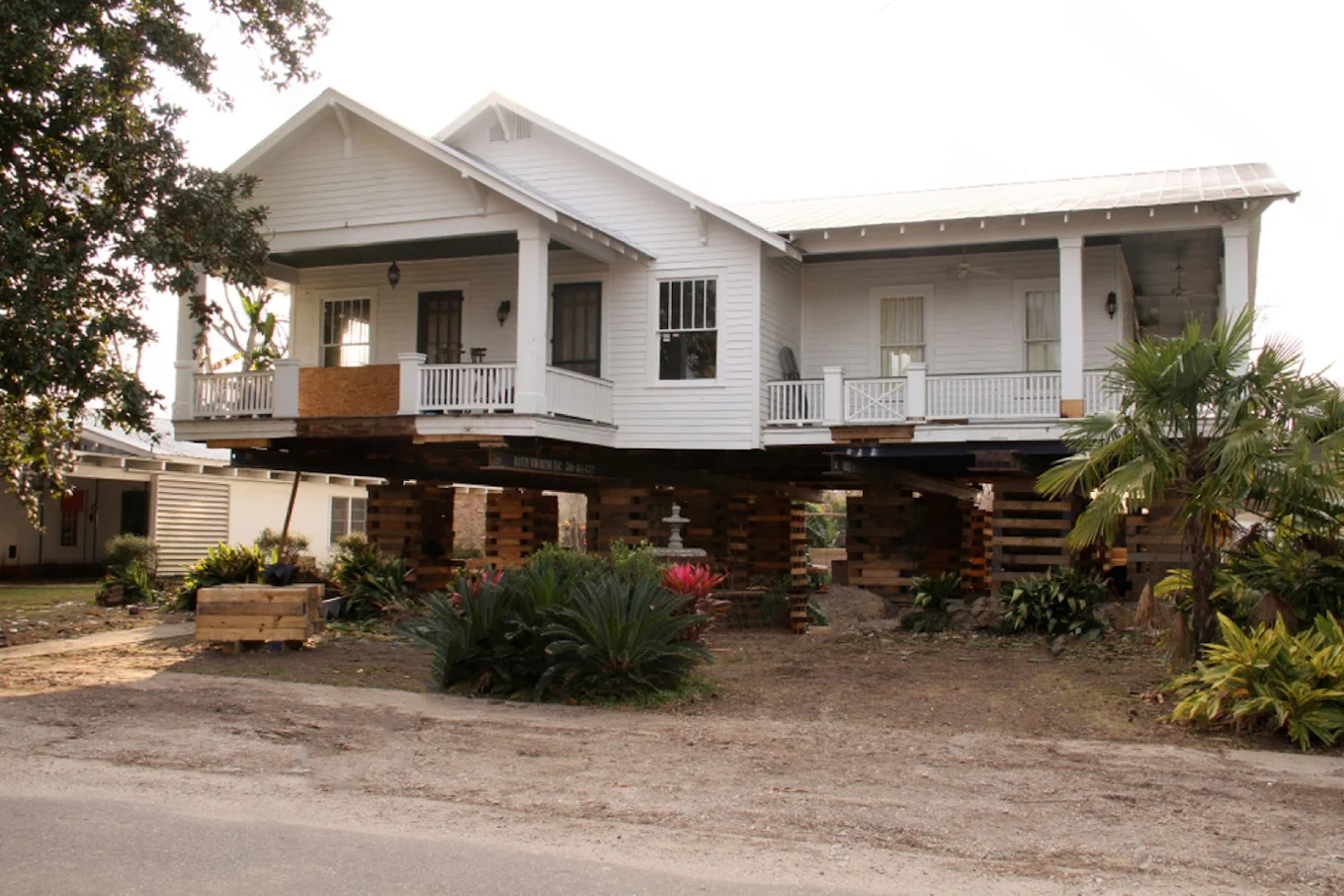 House raising in New Orleans